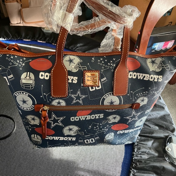 Dooney & Bourke Dallas Cowboys Large Tote Bag - NWT - Picture 5 of 7